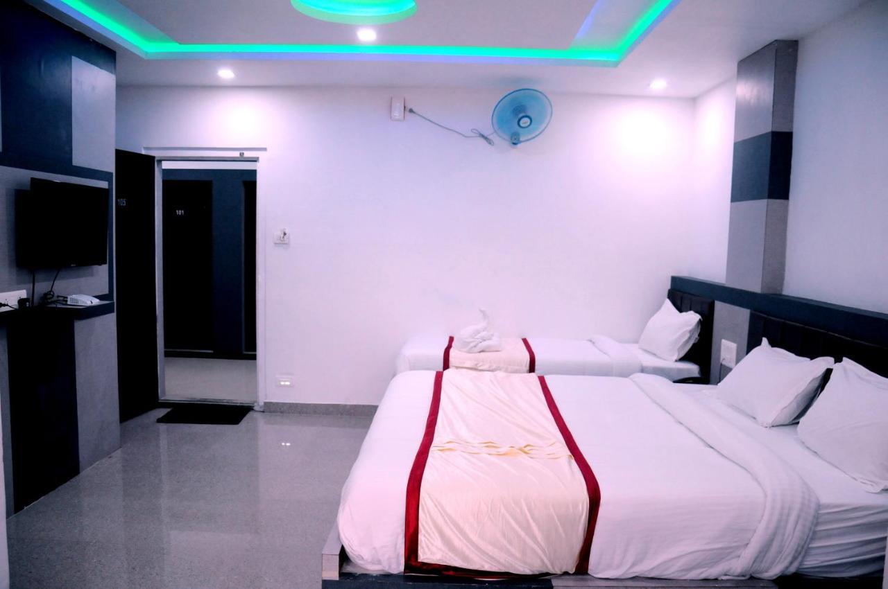 Hotel Shawrya The Grand Madikeri Kültér fotó