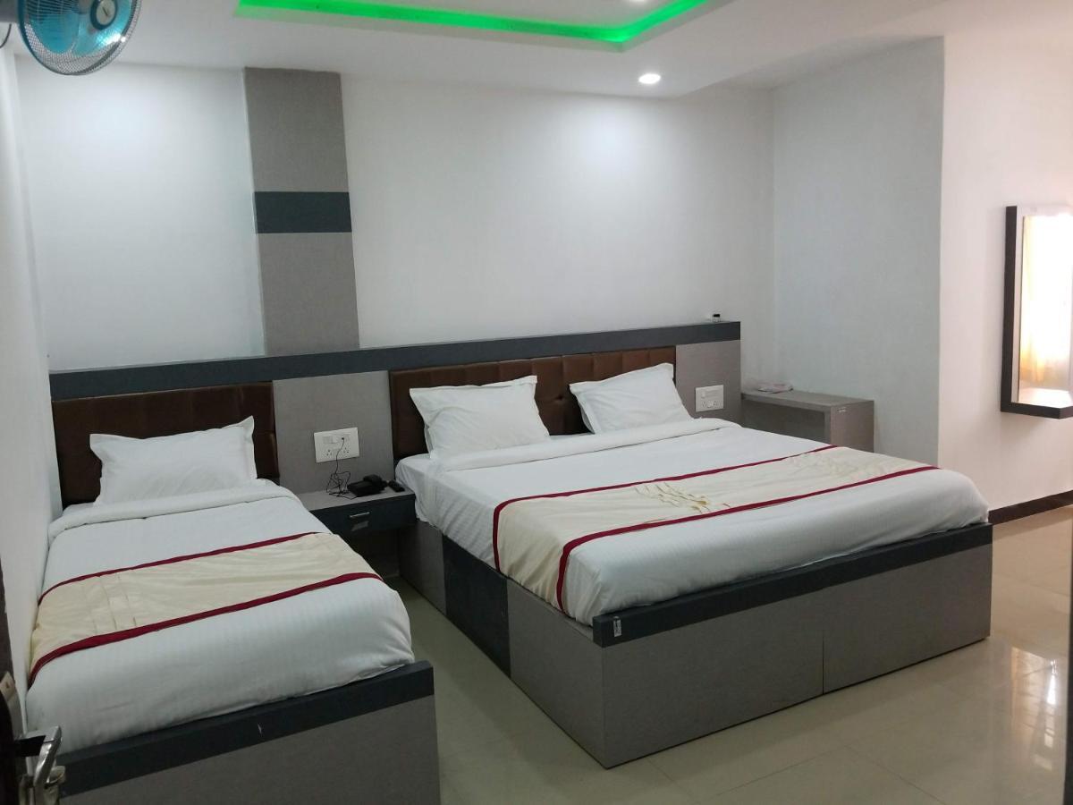 Hotel Shawrya The Grand Madikeri Kültér fotó