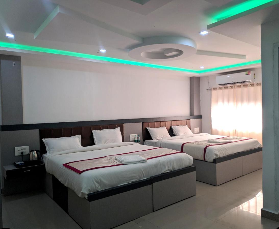 Hotel Shawrya The Grand Madikeri Kültér fotó