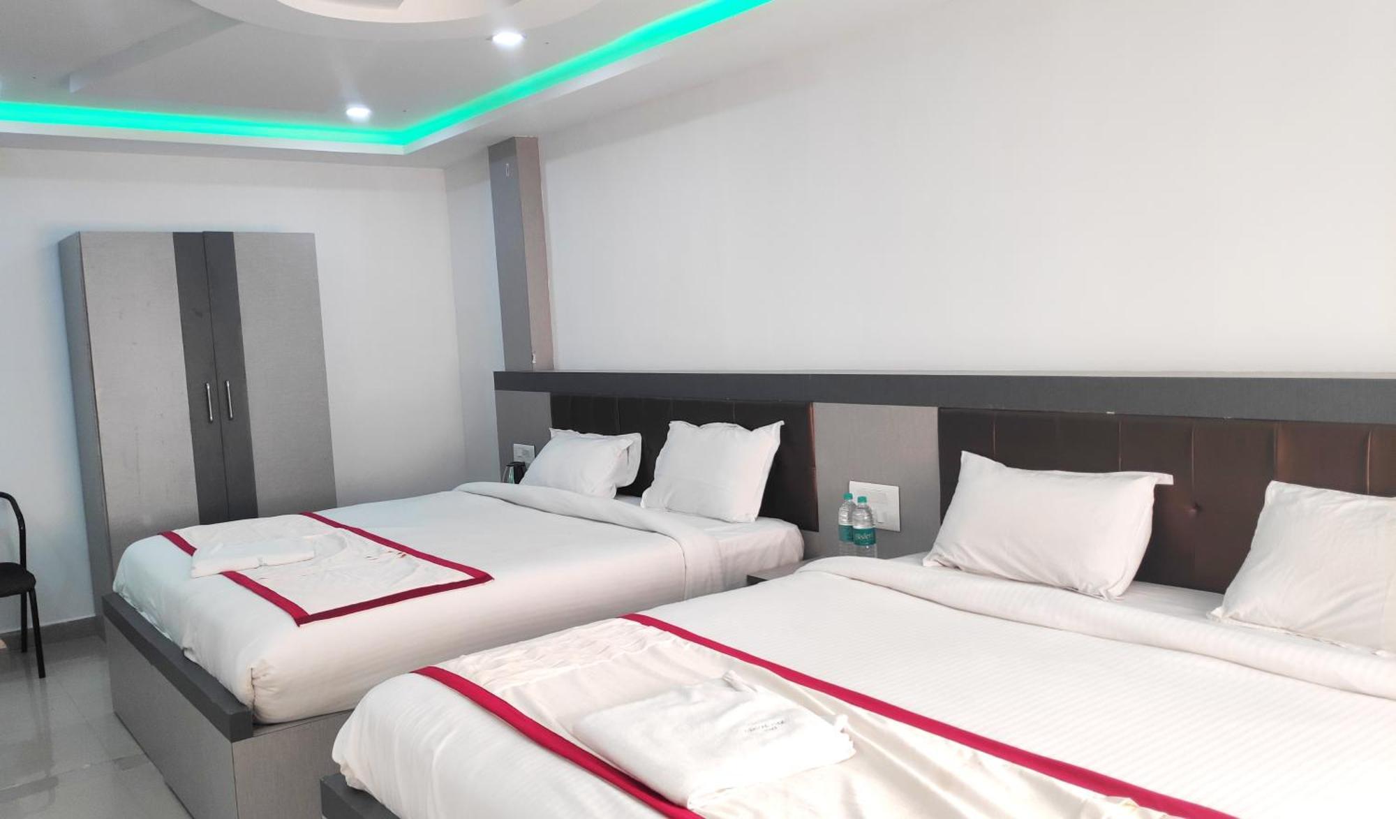 Hotel Shawrya The Grand Madikeri Kültér fotó